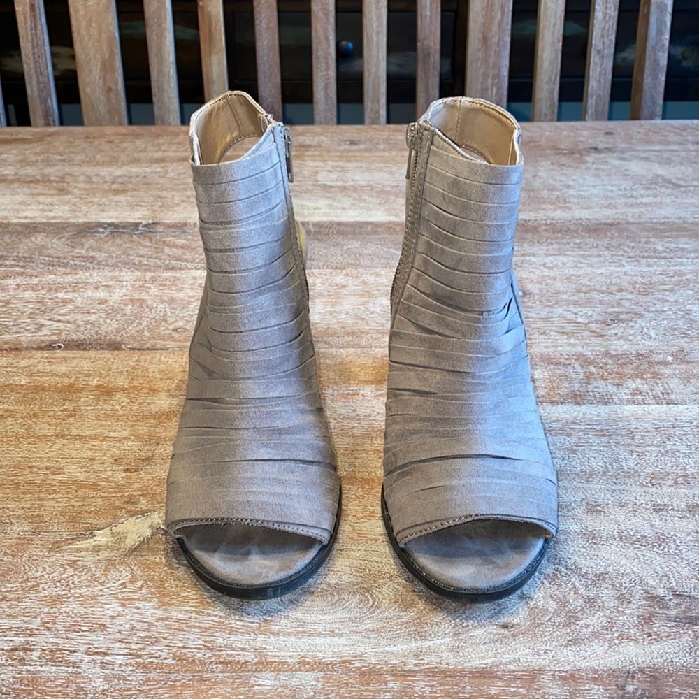 Open Toe Heeled Booties 7.5